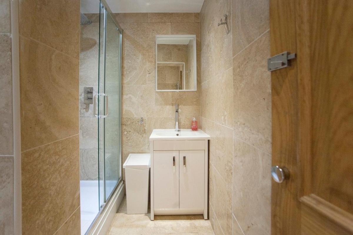 The Roof Terrace Maisonette - Centre Apartment Bath