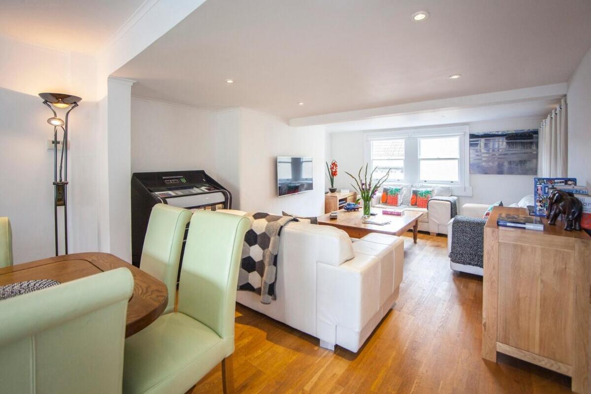 The Roof Terrace Maisonette - Centre Apartment Bath