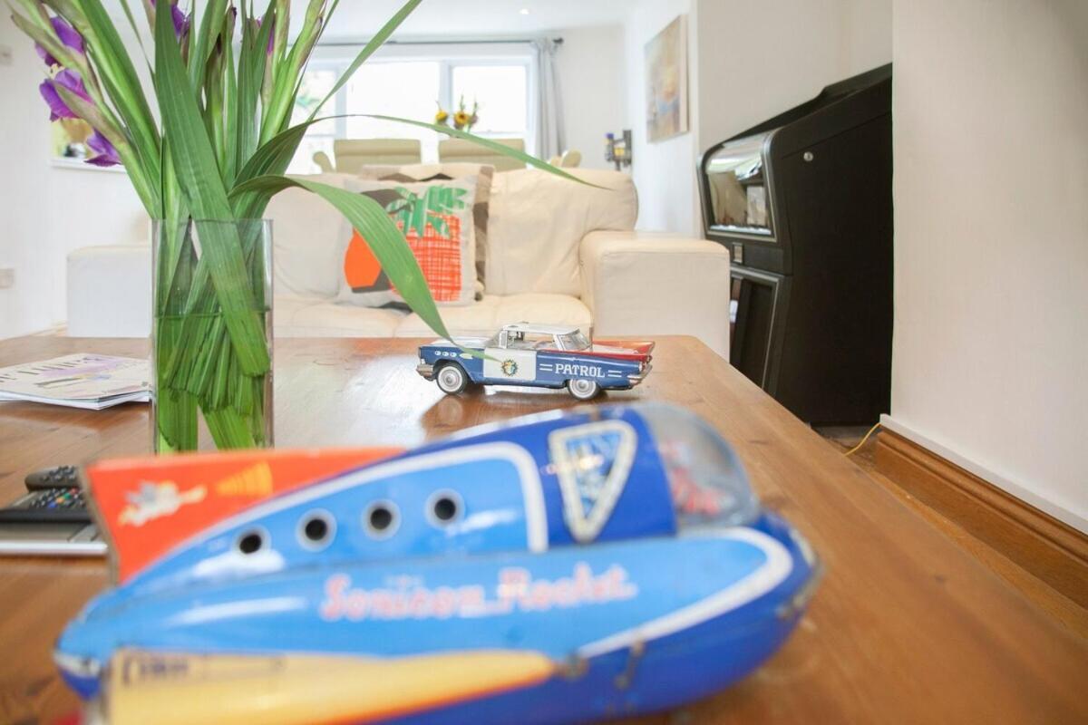 The Roof Terrace Maisonette - Centre Apartment *