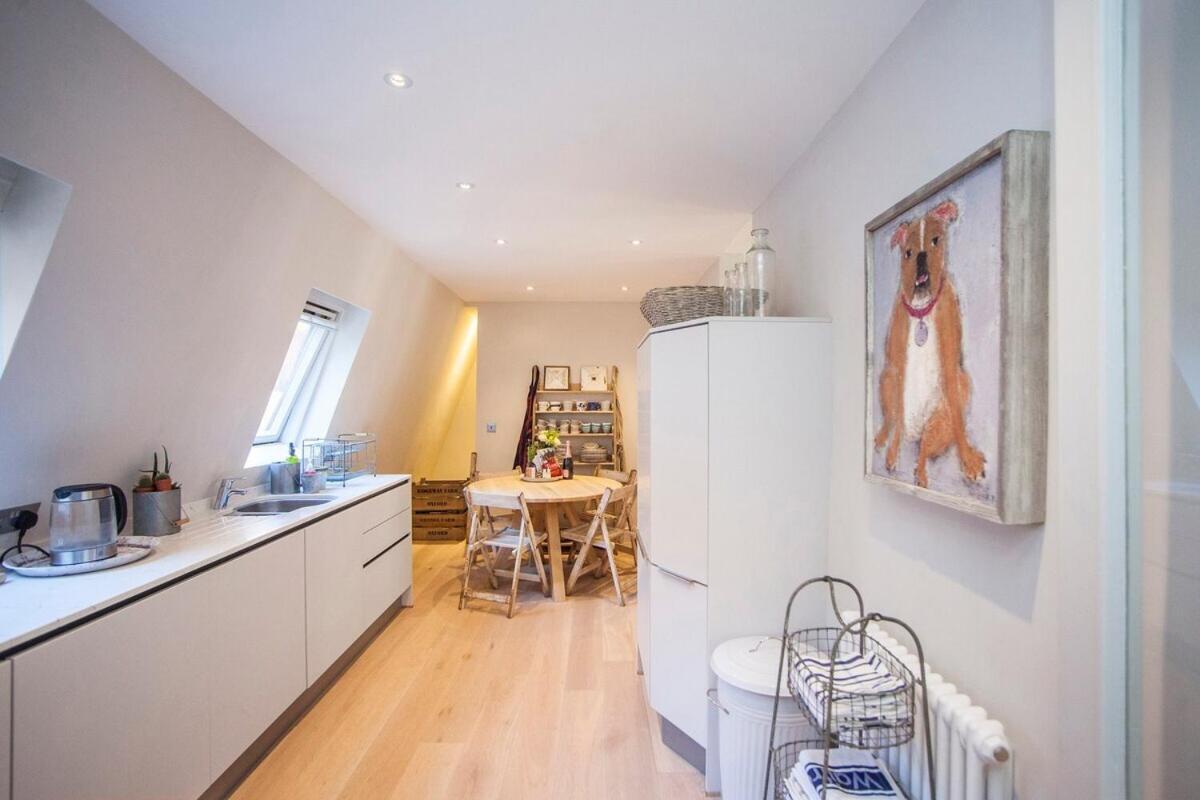 Elegant Georgian Maisonette -