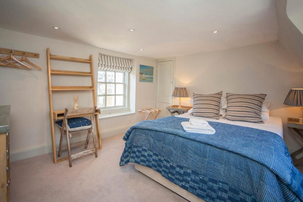 Elegant Georgian Maisonette - * Bath