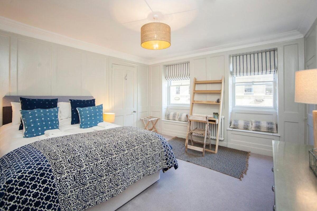 Elegant Georgian Maisonette - *