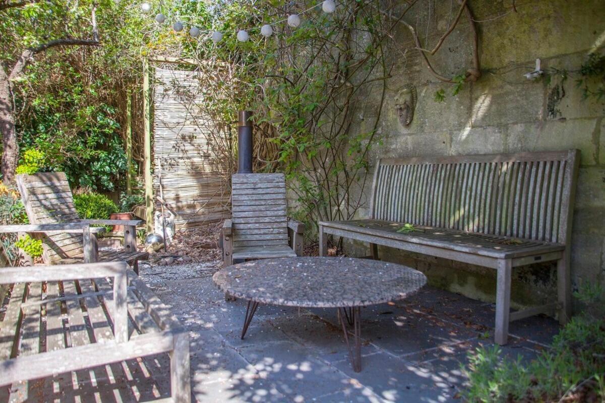 ※ Relaxing Home- Parking & Gorgeous Gardens Holiday home