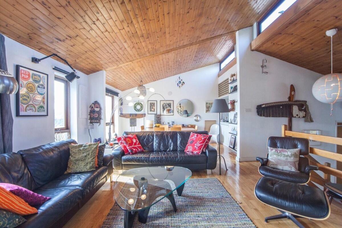 ※ Relaxing Home- Parking & Gorgeous Gardens