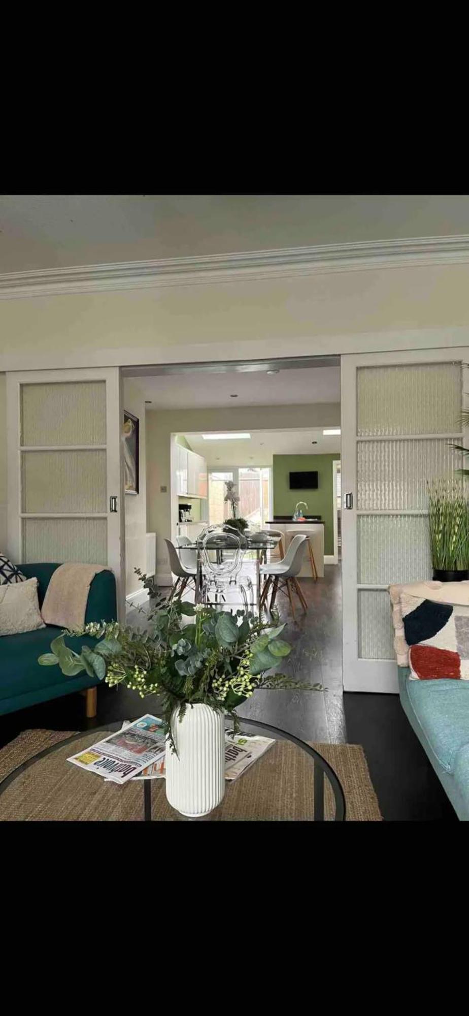 Holiday home Spacious*close To City*parking*dogs Allowed *