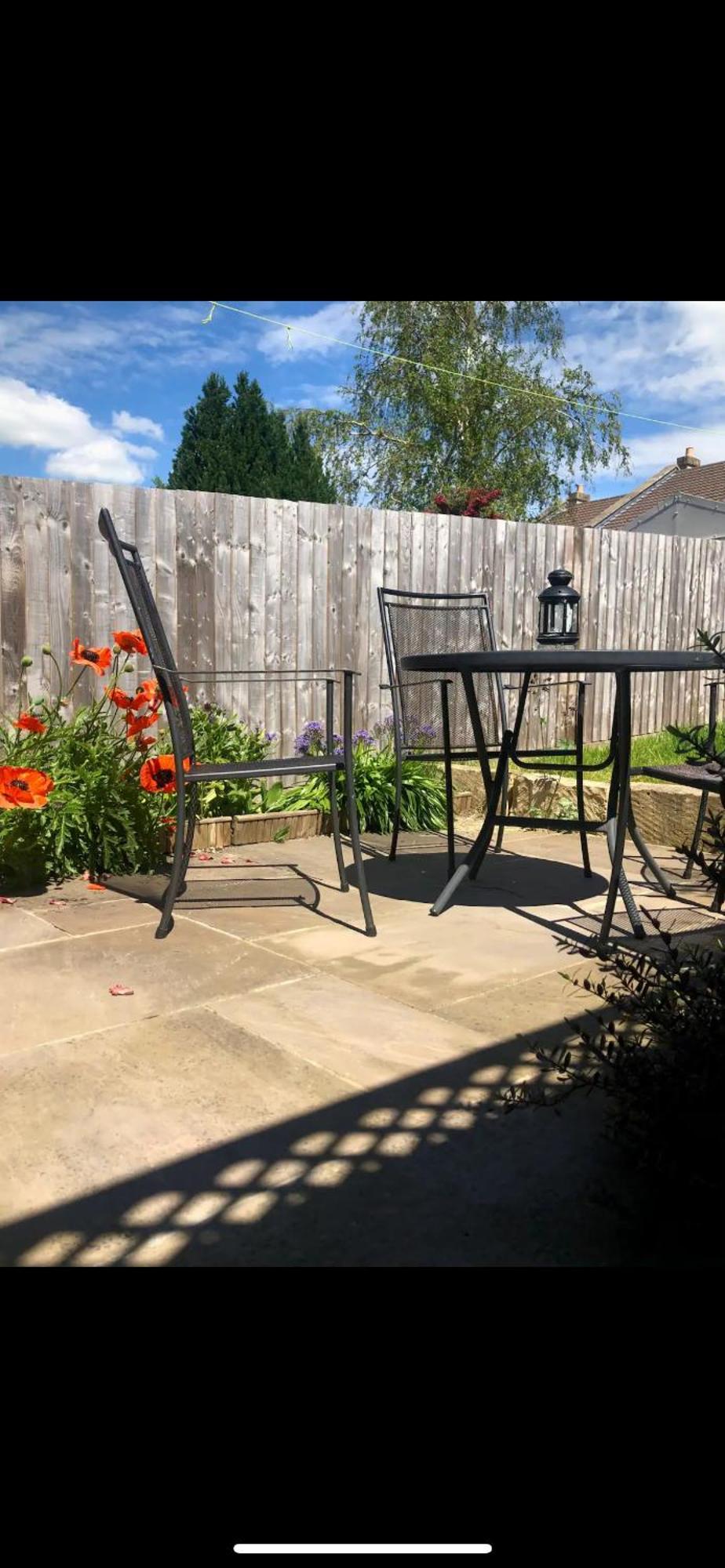 Spacious*close To City*parking*dogs Allowed Bath