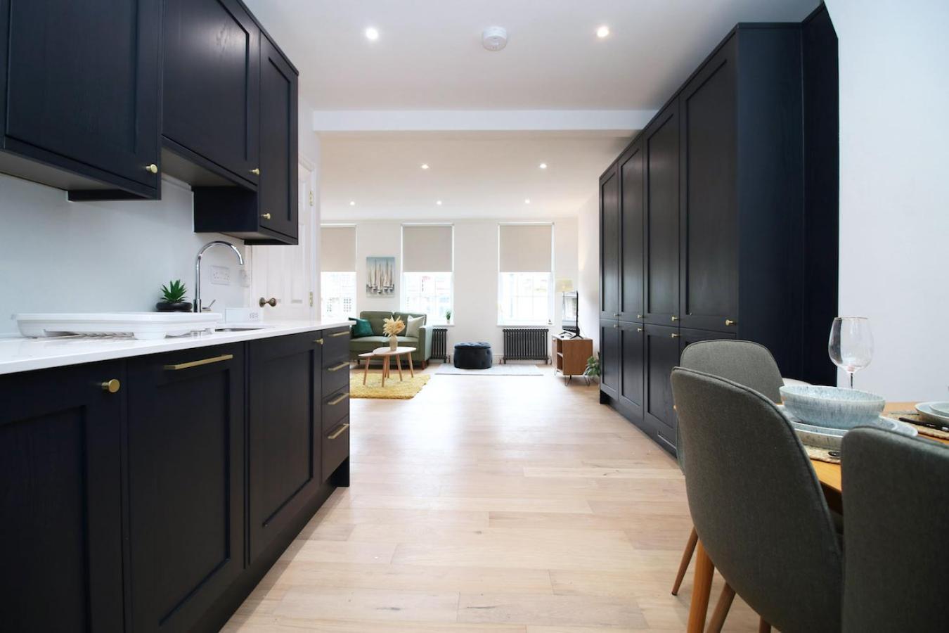 Heart Of Bath: Kingsmead * Bath