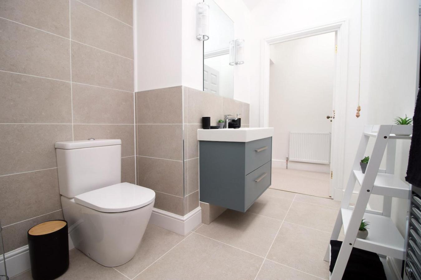 Heart Of Bath: Kingsmead Apartment Bath