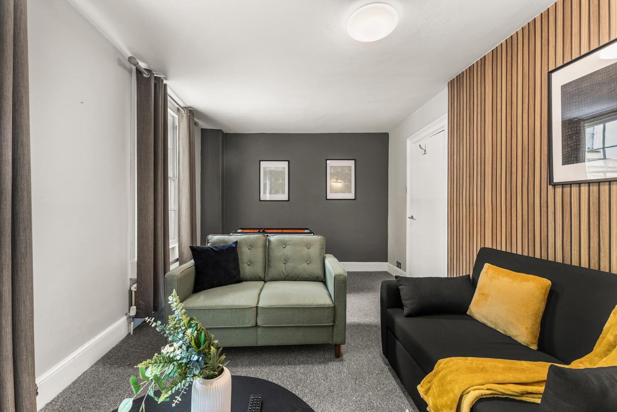 Modern In The Heart Of Apartment Bath