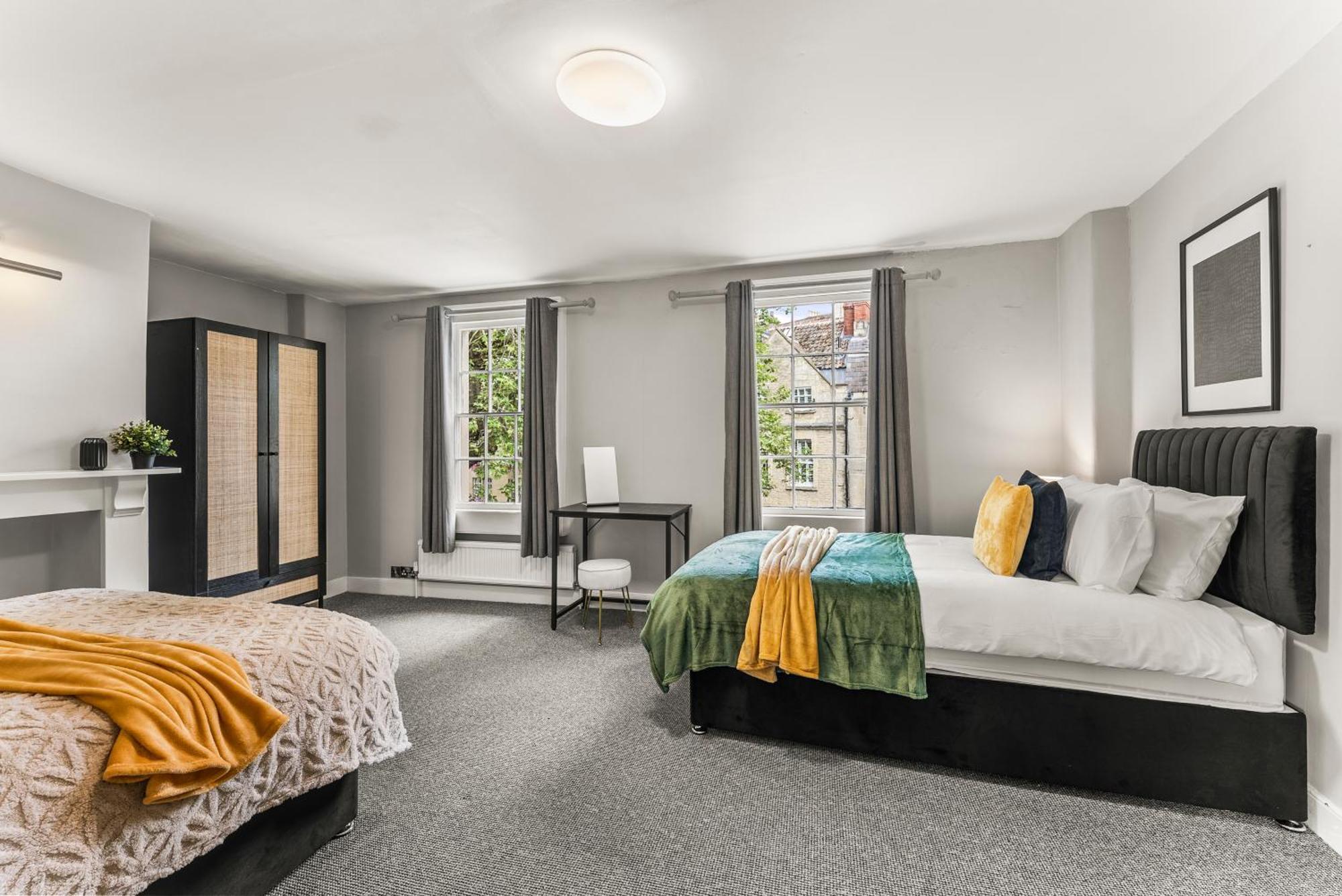 Modern In The Heart Of Apartment *