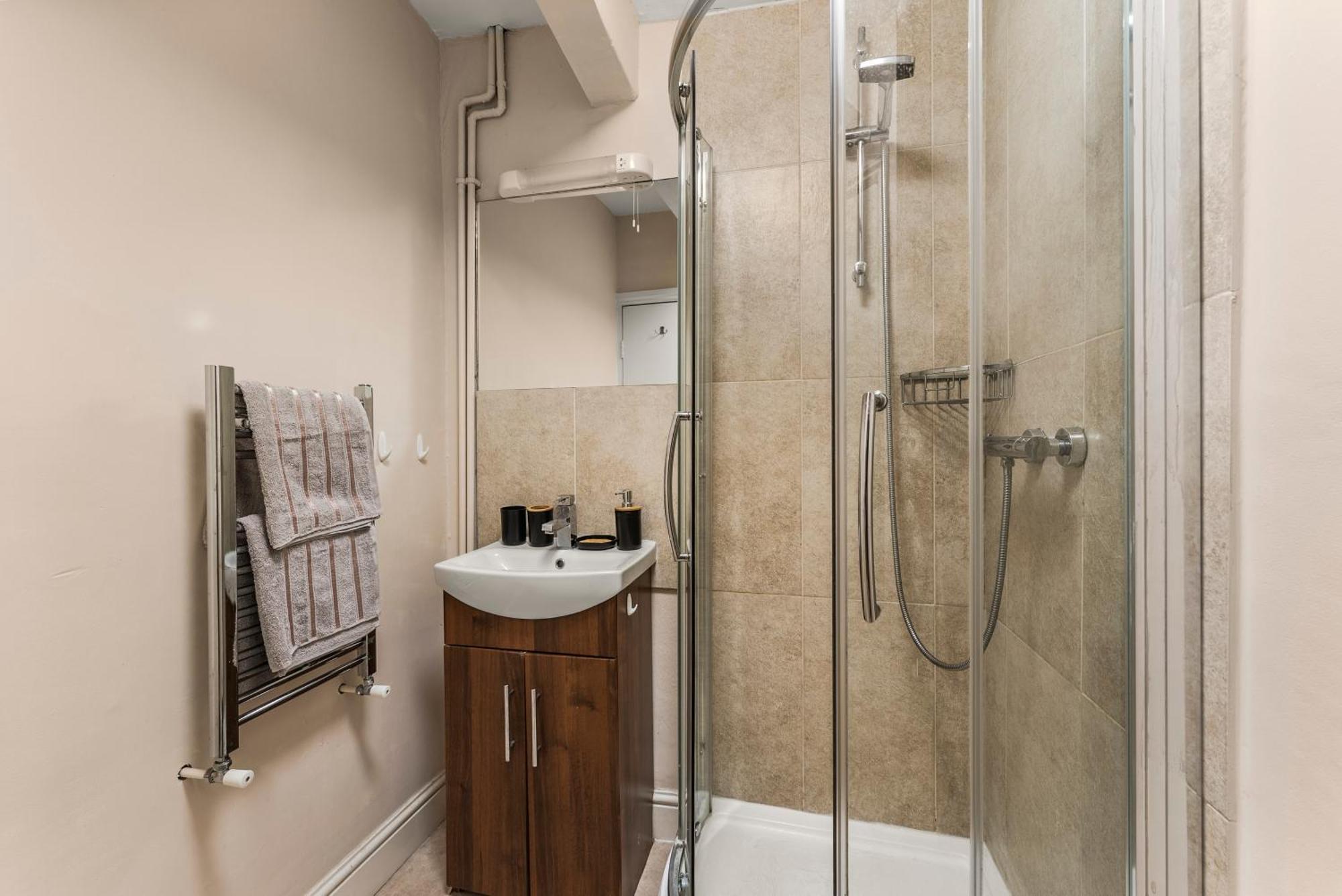 Apartment Modern In The Heart Of Bath