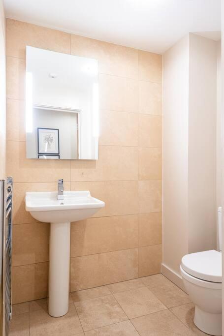 Holiday home Stunning 2 Bedroom In Converted Chapel Bath