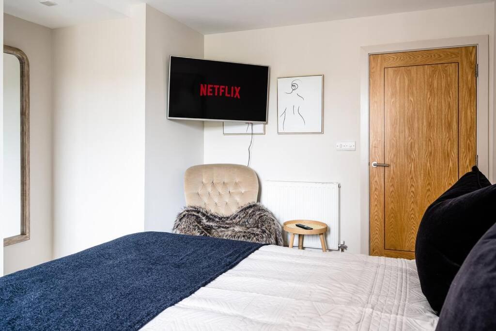 Stunning 2 Bedroom In Converted Chapel *