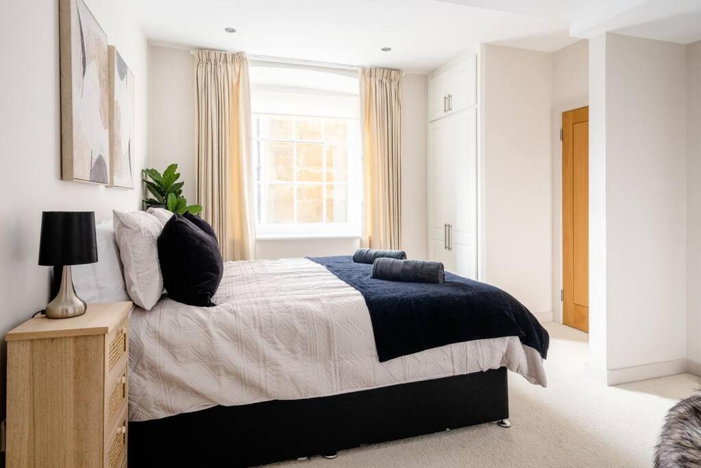 Stunning 2 Bedroom In Converted Chapel Holiday home *