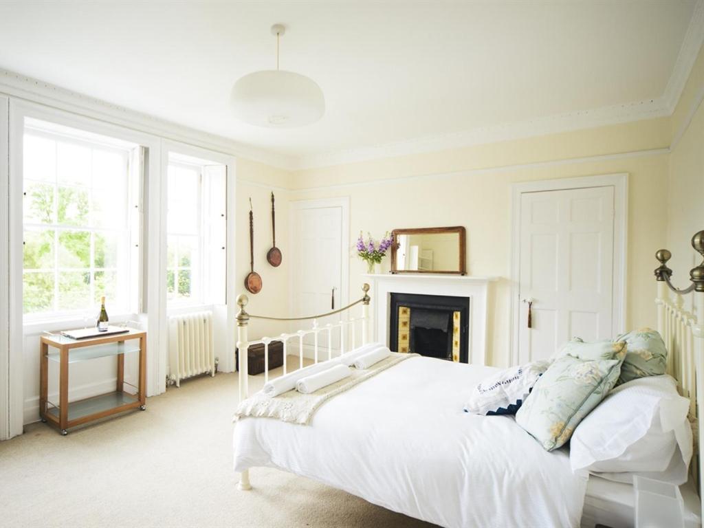 Percy Place Apartment Bath