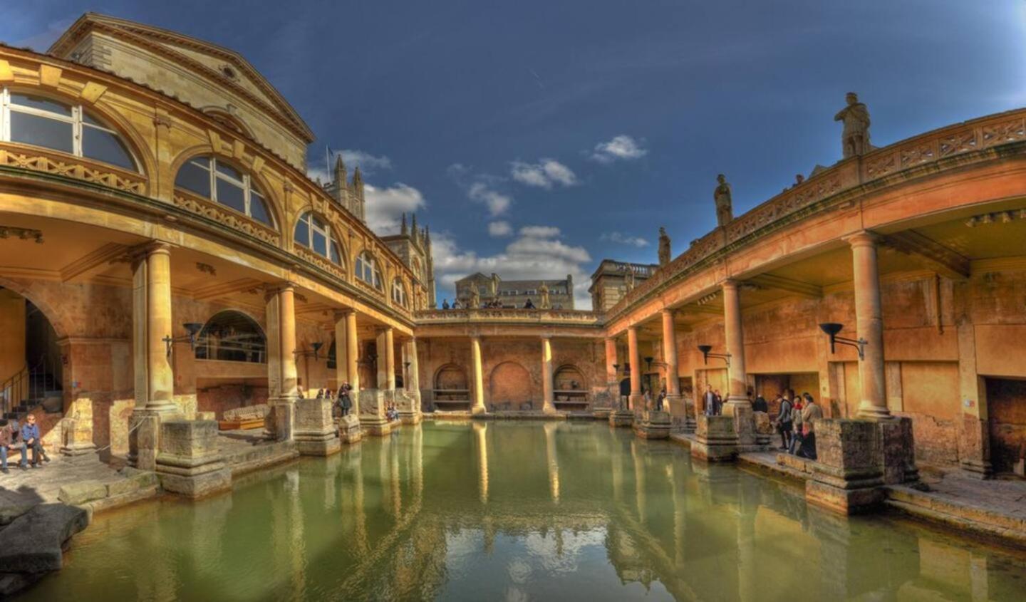 Apartment Pass The Keys Stylish 2-bed In The Heart Of Bath.