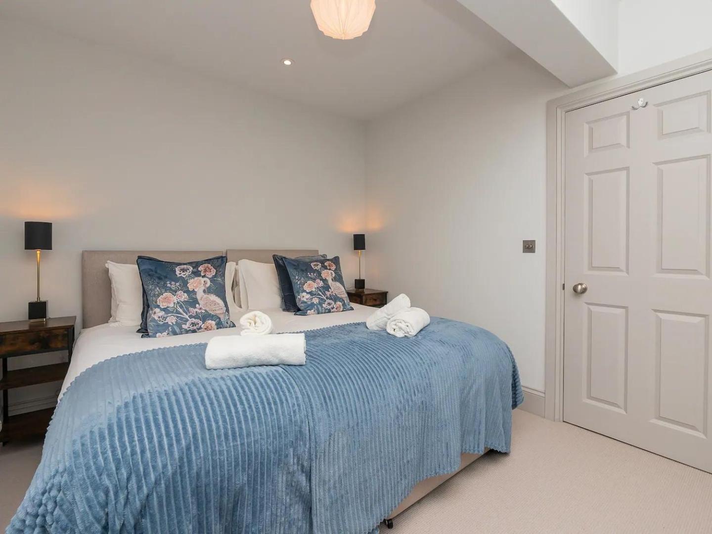 Apartment Pass The Keys Stylish 2-bed In The Heart Of Bath. Bath