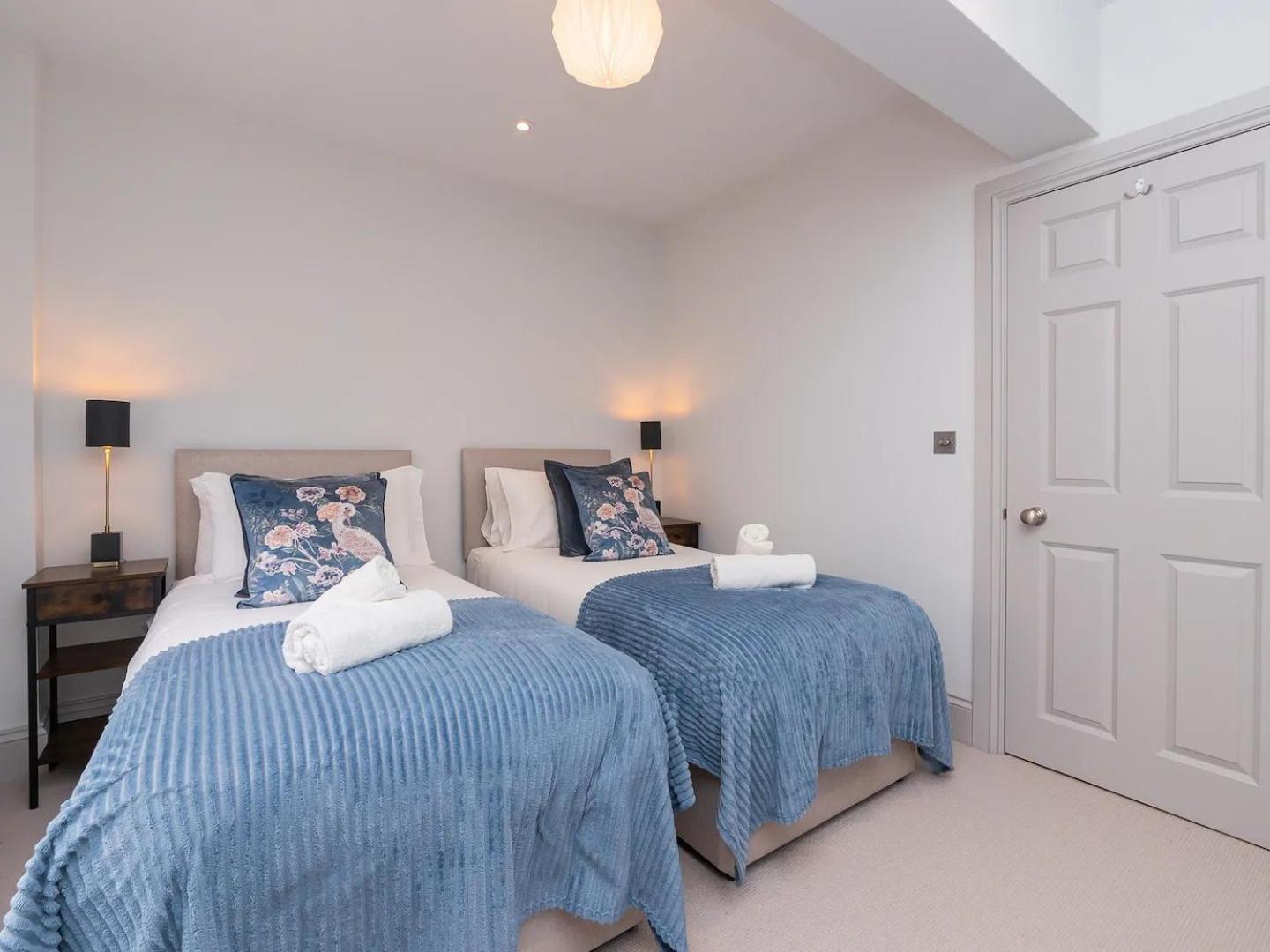 Apartment Pass The Keys Stylish 2-bed In The Heart Of Bath. *