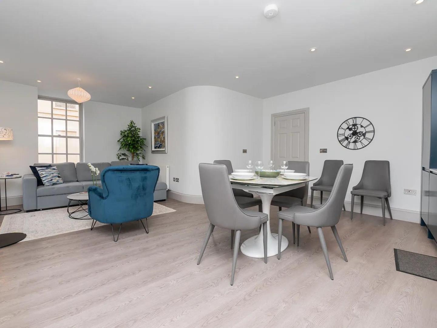 Apartment Pass The Keys Stylish 2-bed In The Heart Of Bath. Bath