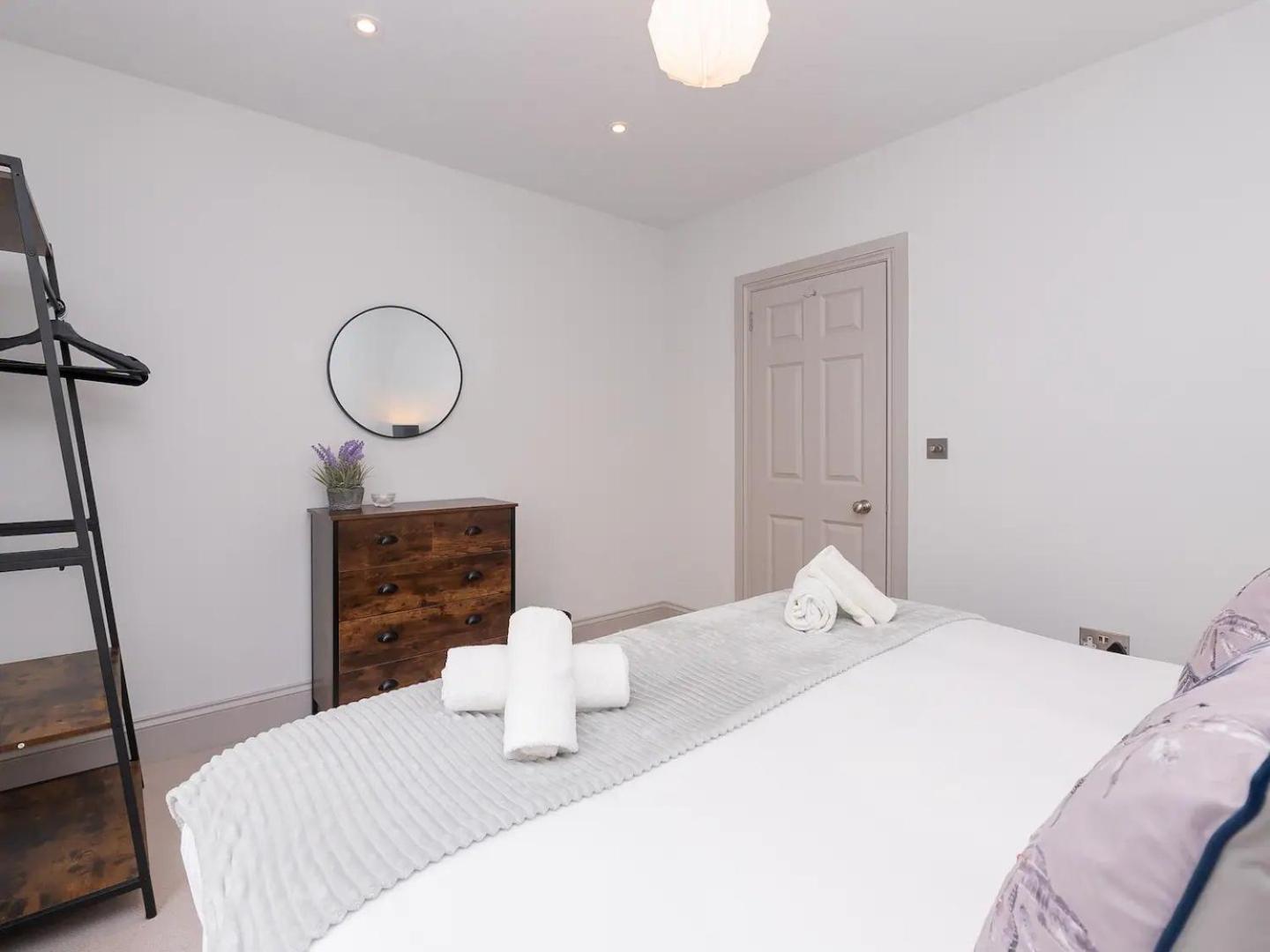 Apartment Pass The Keys Stylish 2-bed In The Heart Of Bath.