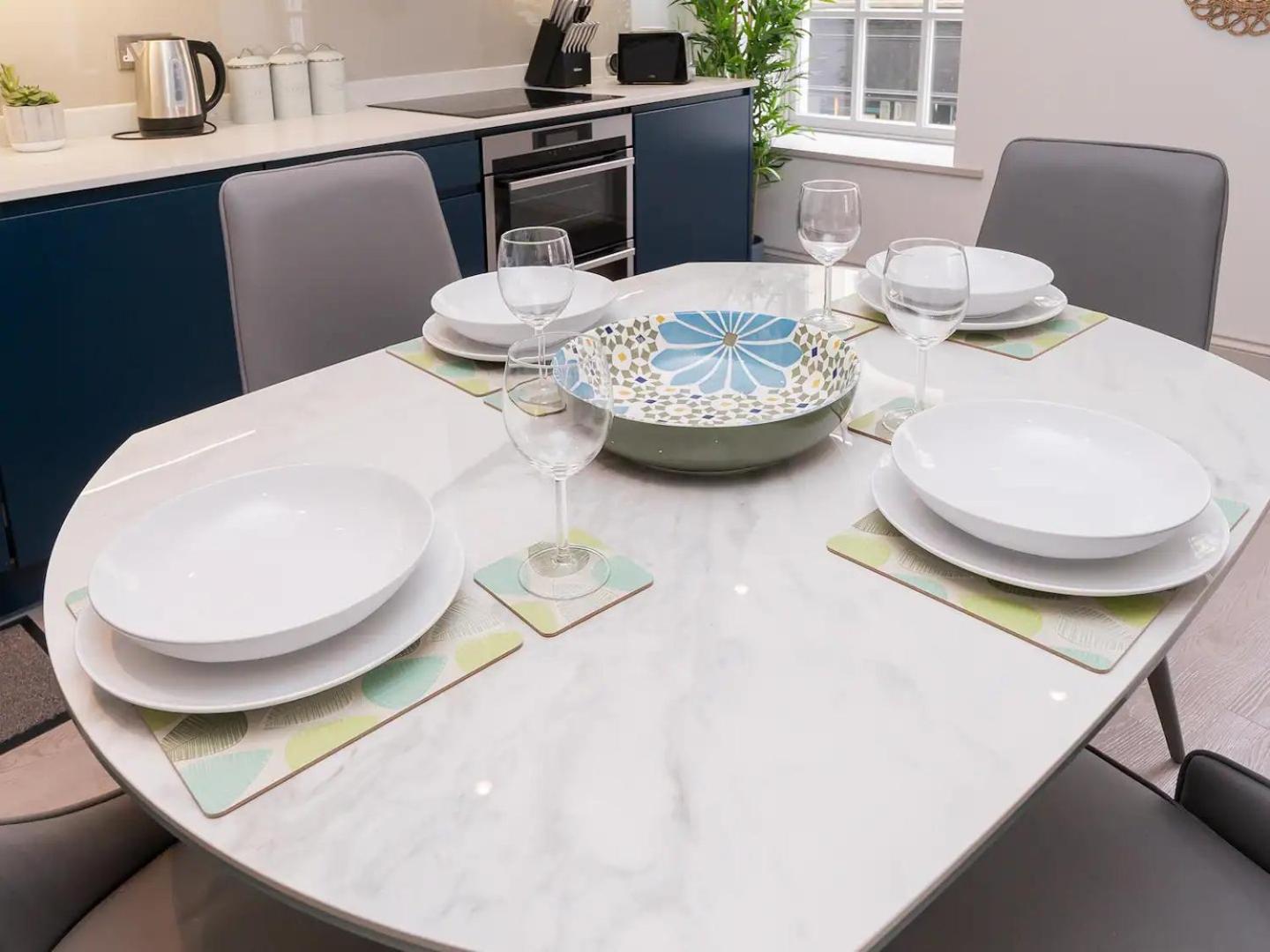 Pass The Keys Stylish 2-bed In The Heart Of Bath. Apartment