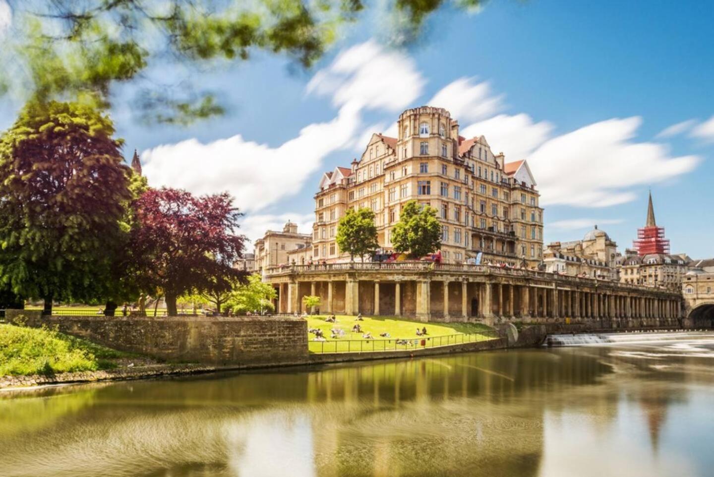 Apartment Pass The Keys Stylish 2-bed In The Heart Of Bath. Bath