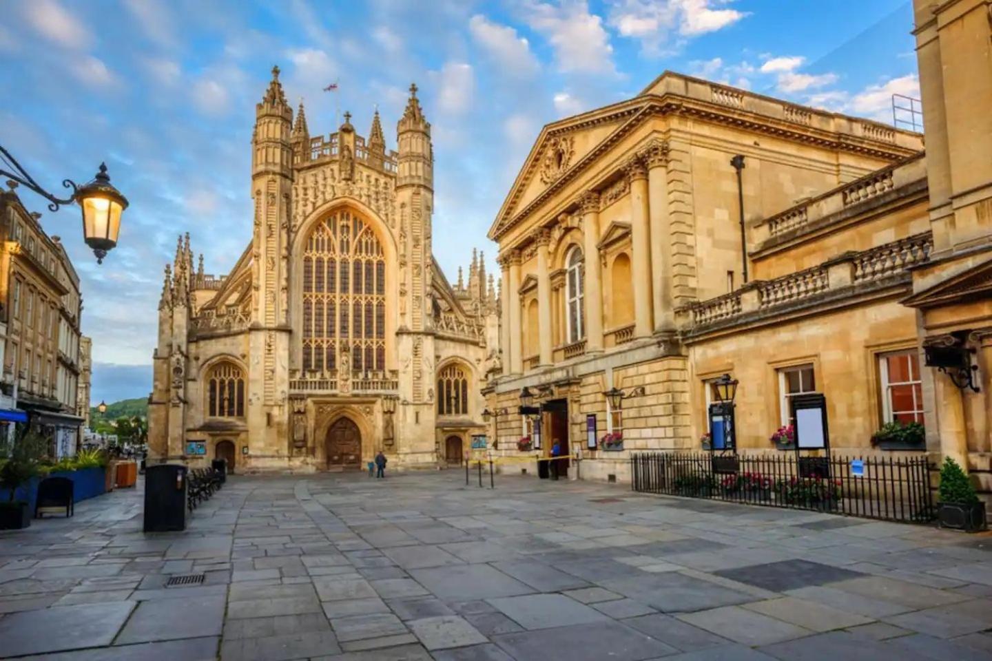 Apartment Pass The Keys Stylish 2-bed In The Heart Of Bath. *