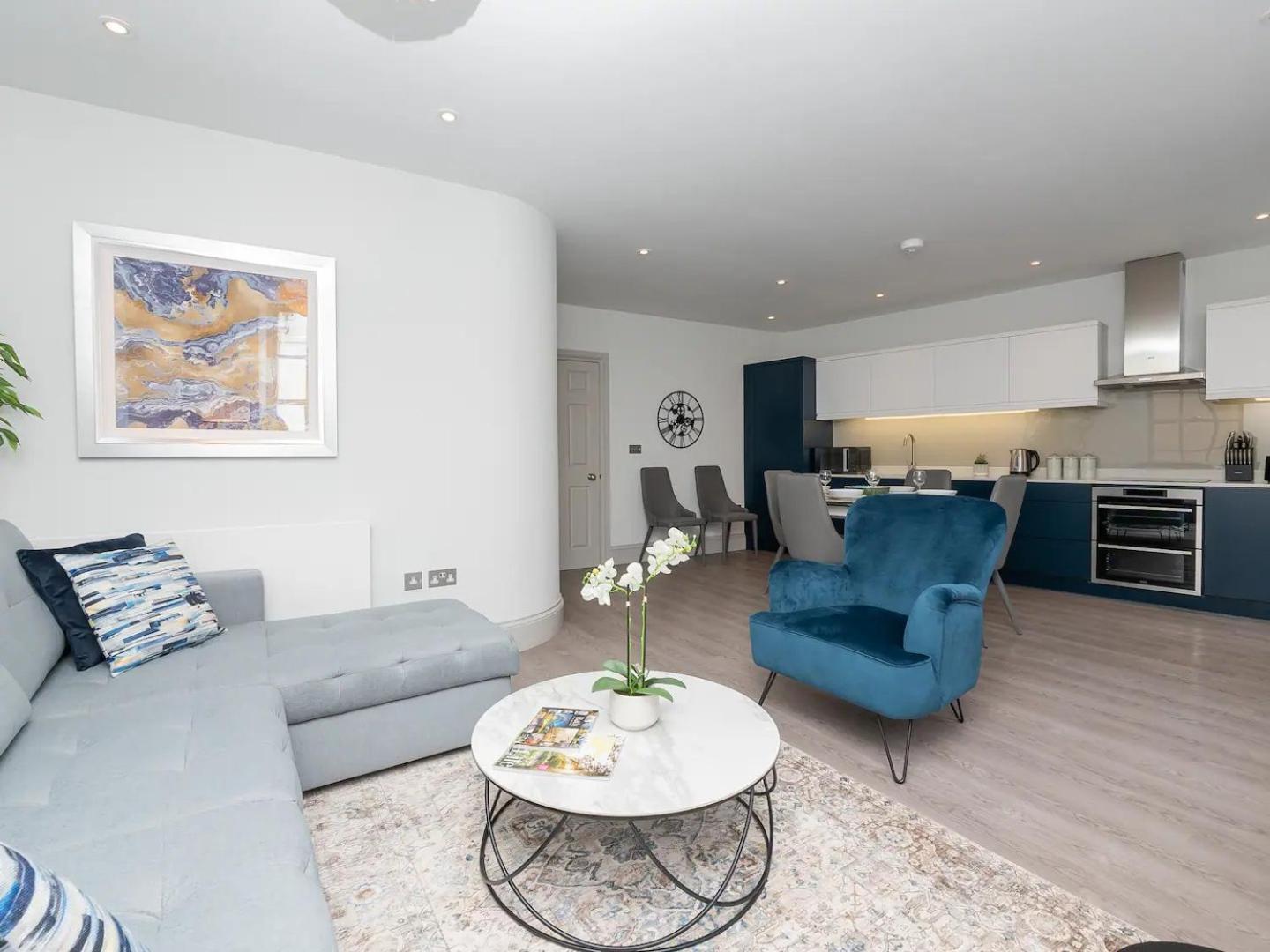 Apartment Pass The Keys Stylish 2-bed In The Heart Of Bath. *