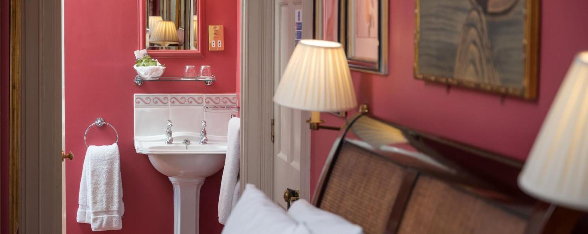 Dukes Guest house Bath
