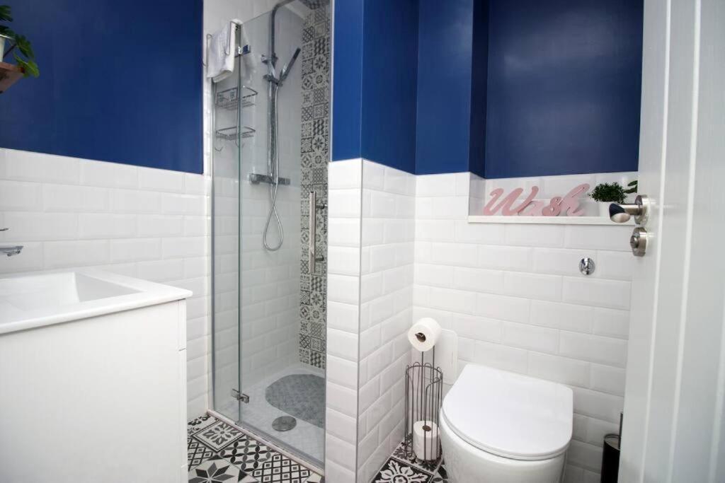 Cosy 1 Bedroom Flat - Minutes Walk To The Train Station -ideal For Contractors - Business - Family