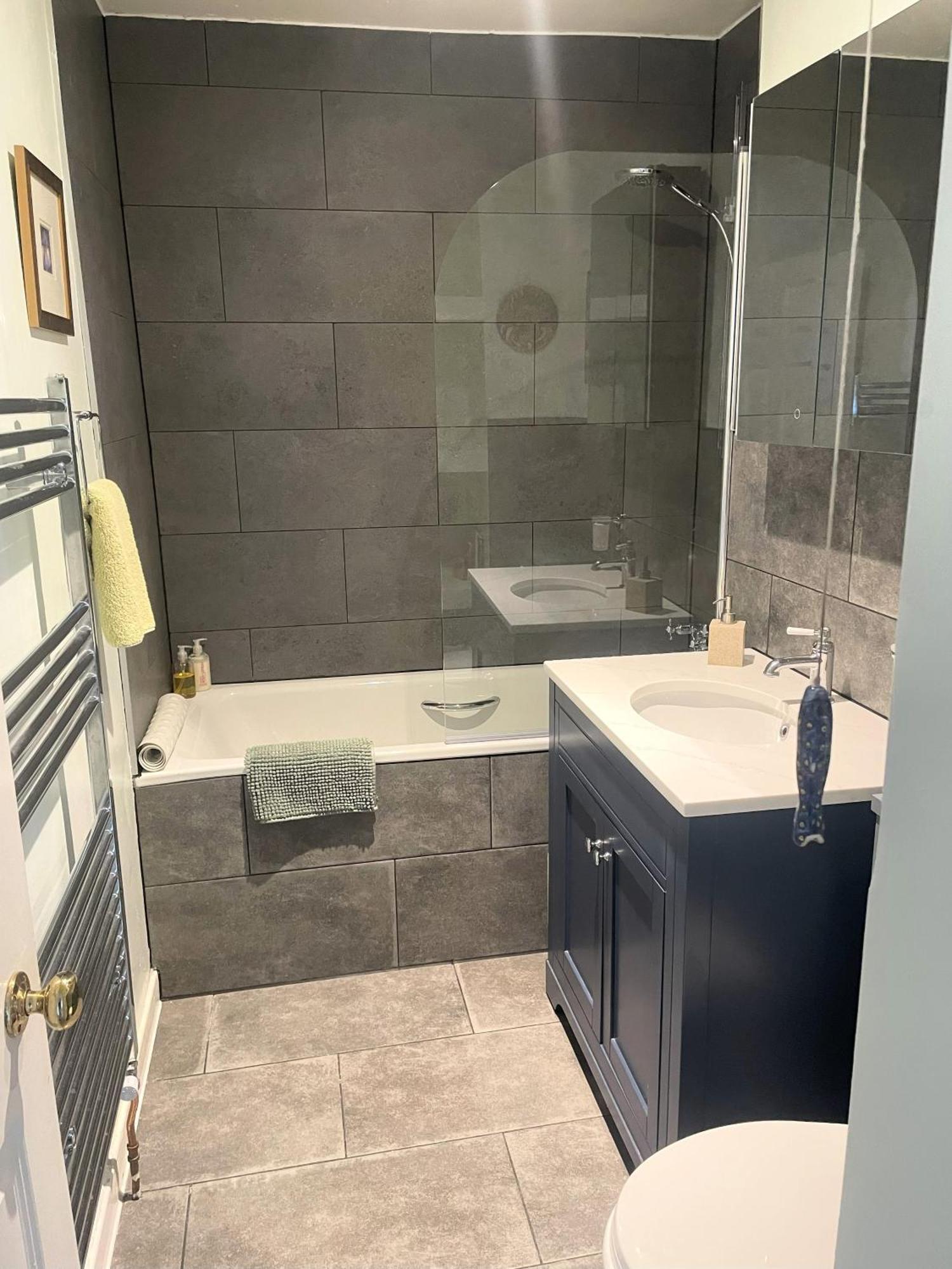Georgian Garden Flat With Free Parking Bath