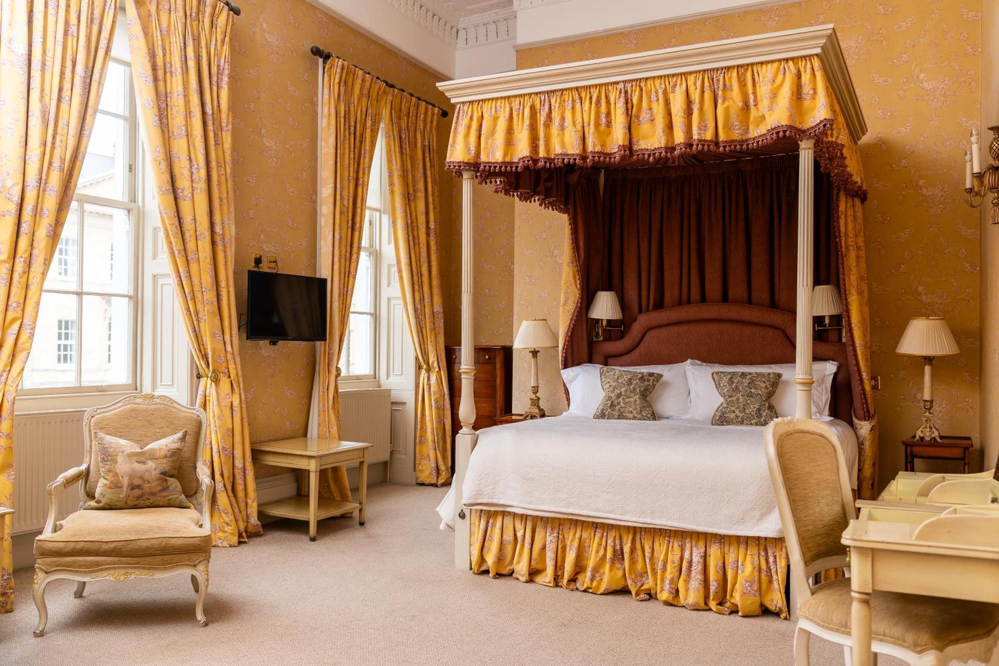 Dukes Guest house 5*