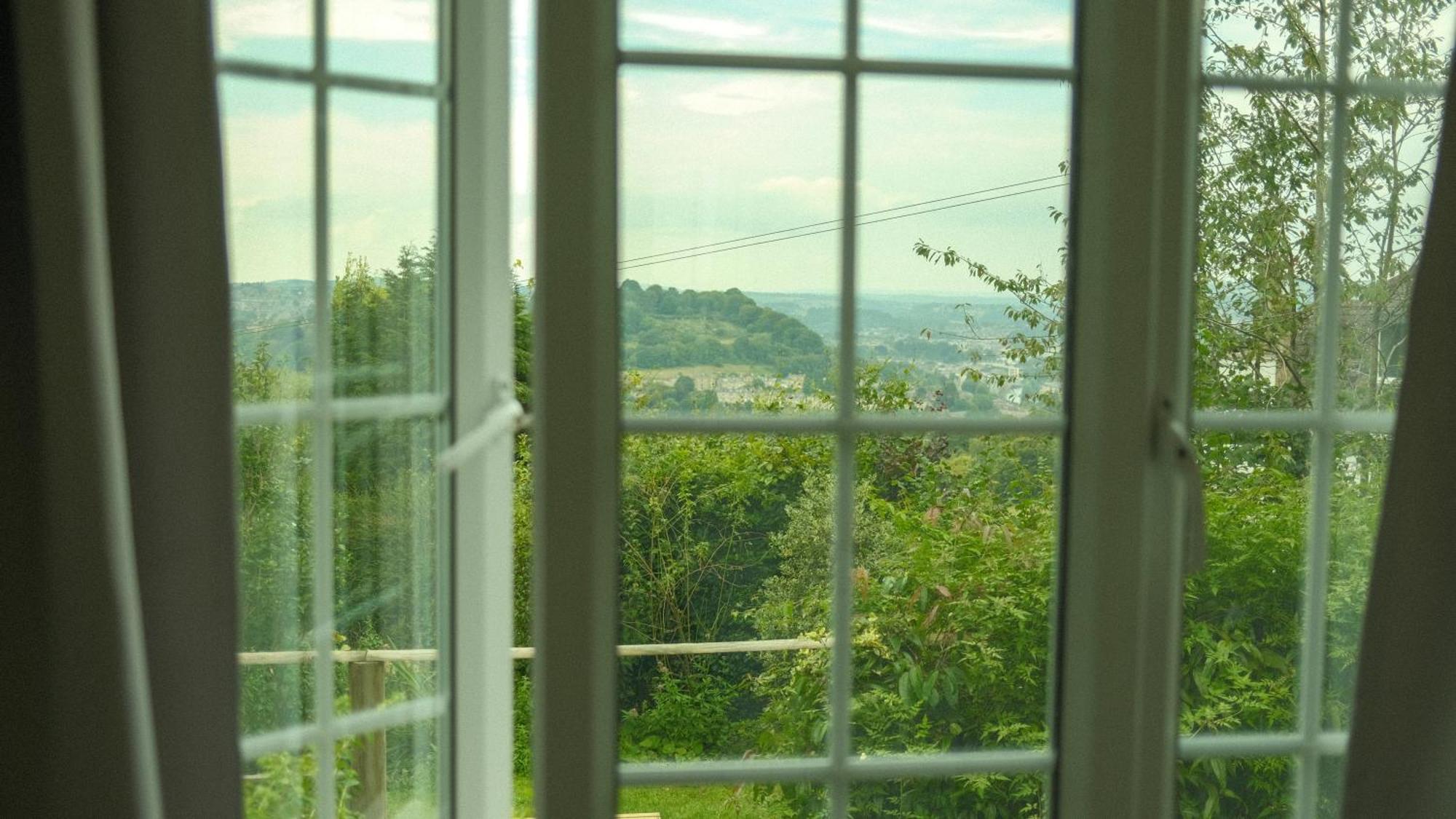 Spacious In Bath, Nature And City! Lodge