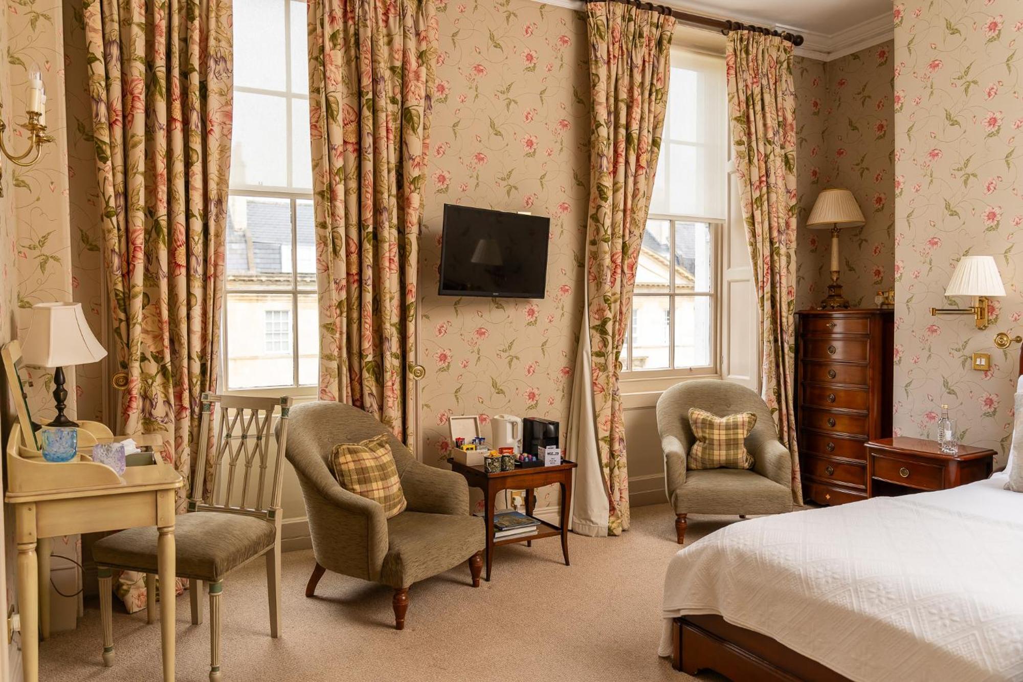 Dukes Guest house 5*