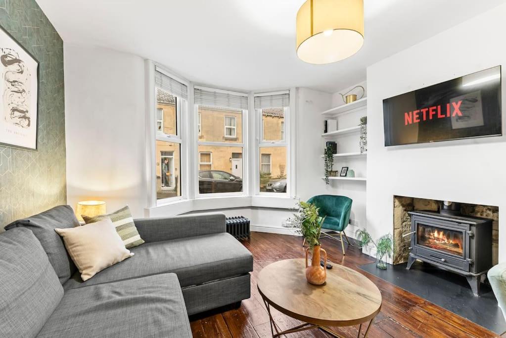Boutique Abode In Central Bath - Parking