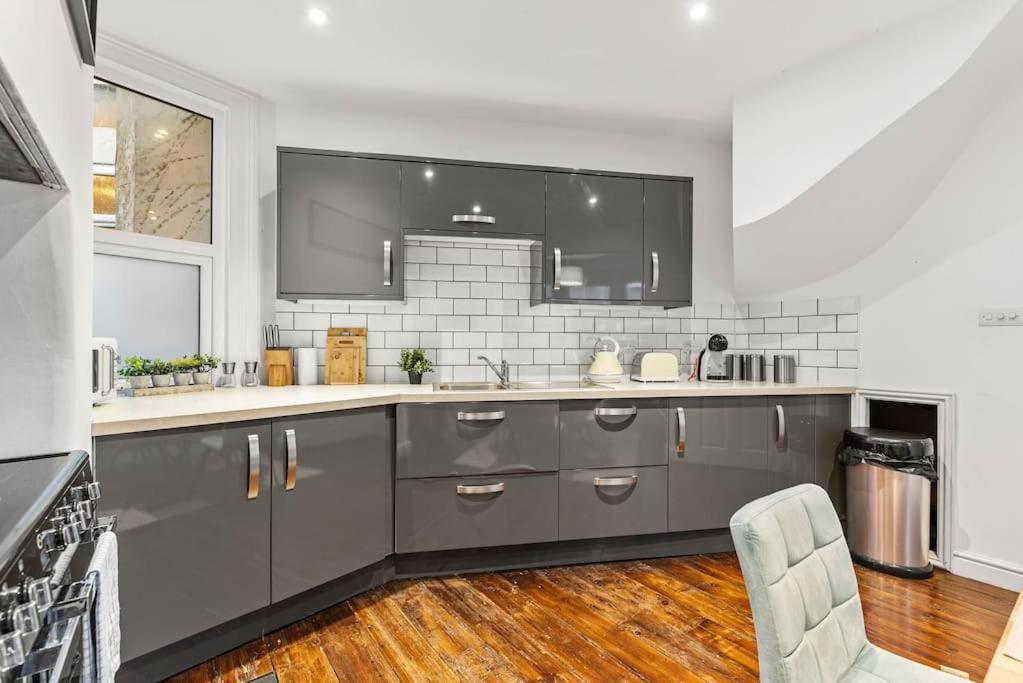 Boutique Abode In Central Bath - Parking Holiday home *