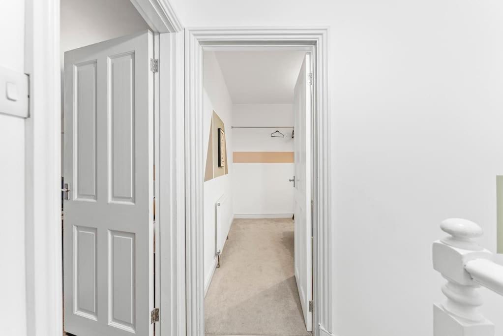 Holiday home Boutique Abode In Central Bath - Parking
