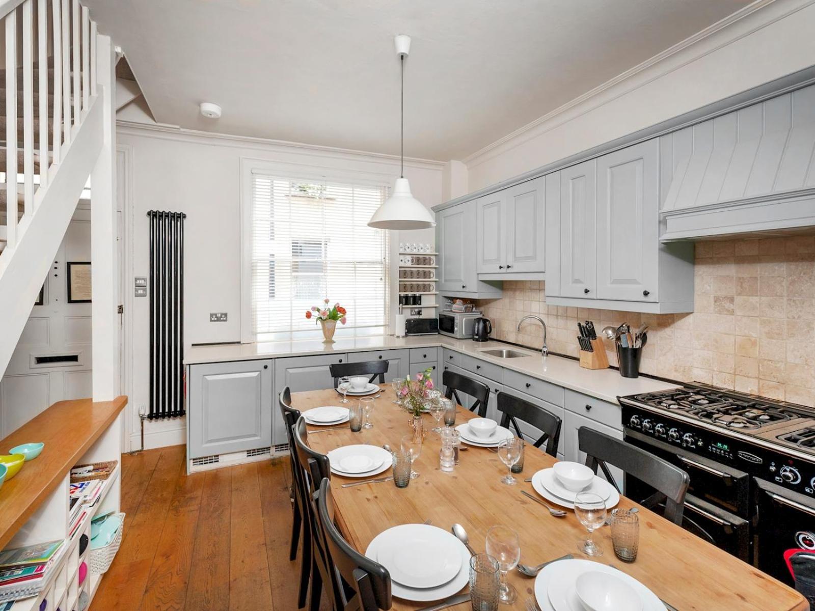 Pass The Keys Luxury Centre House Holiday home