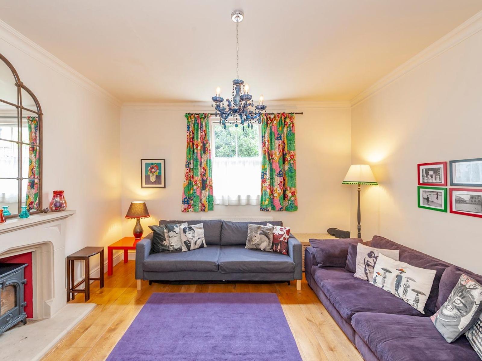 Holiday home Pass The Keys Luxury Centre House Bath