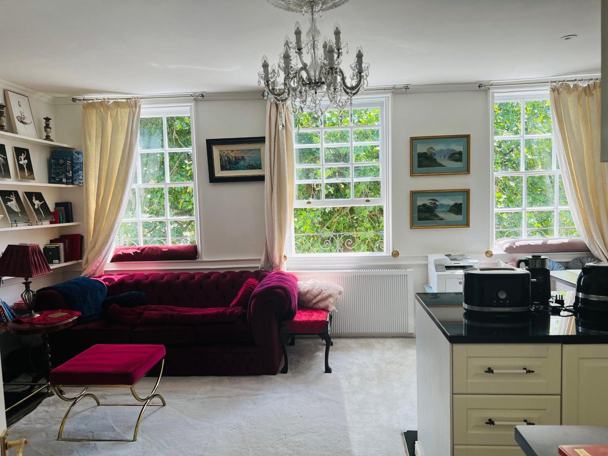 Flat In The Heart Of With Stunning Views