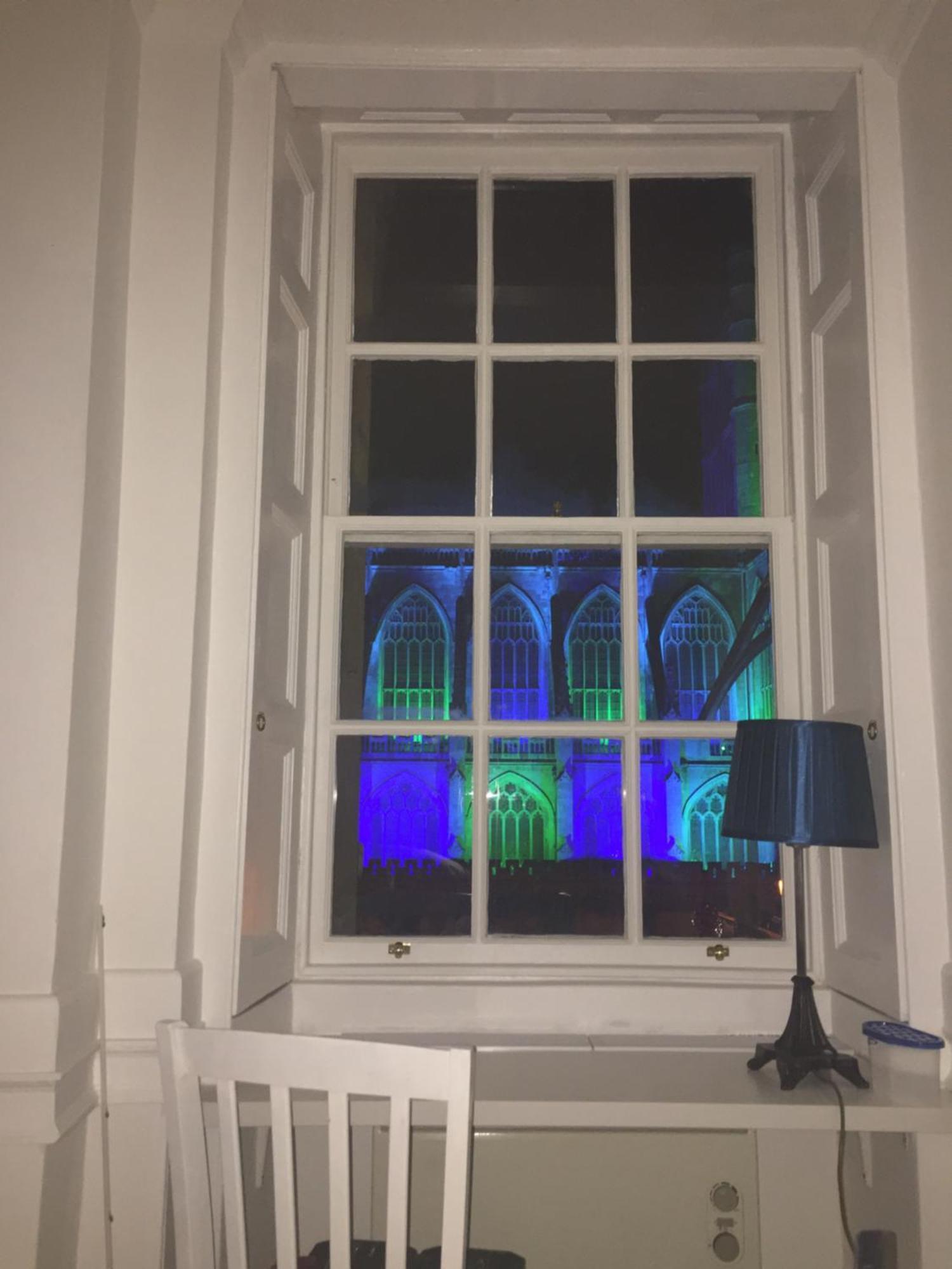 Flat In The Heart Of With Stunning Views Apartment *
