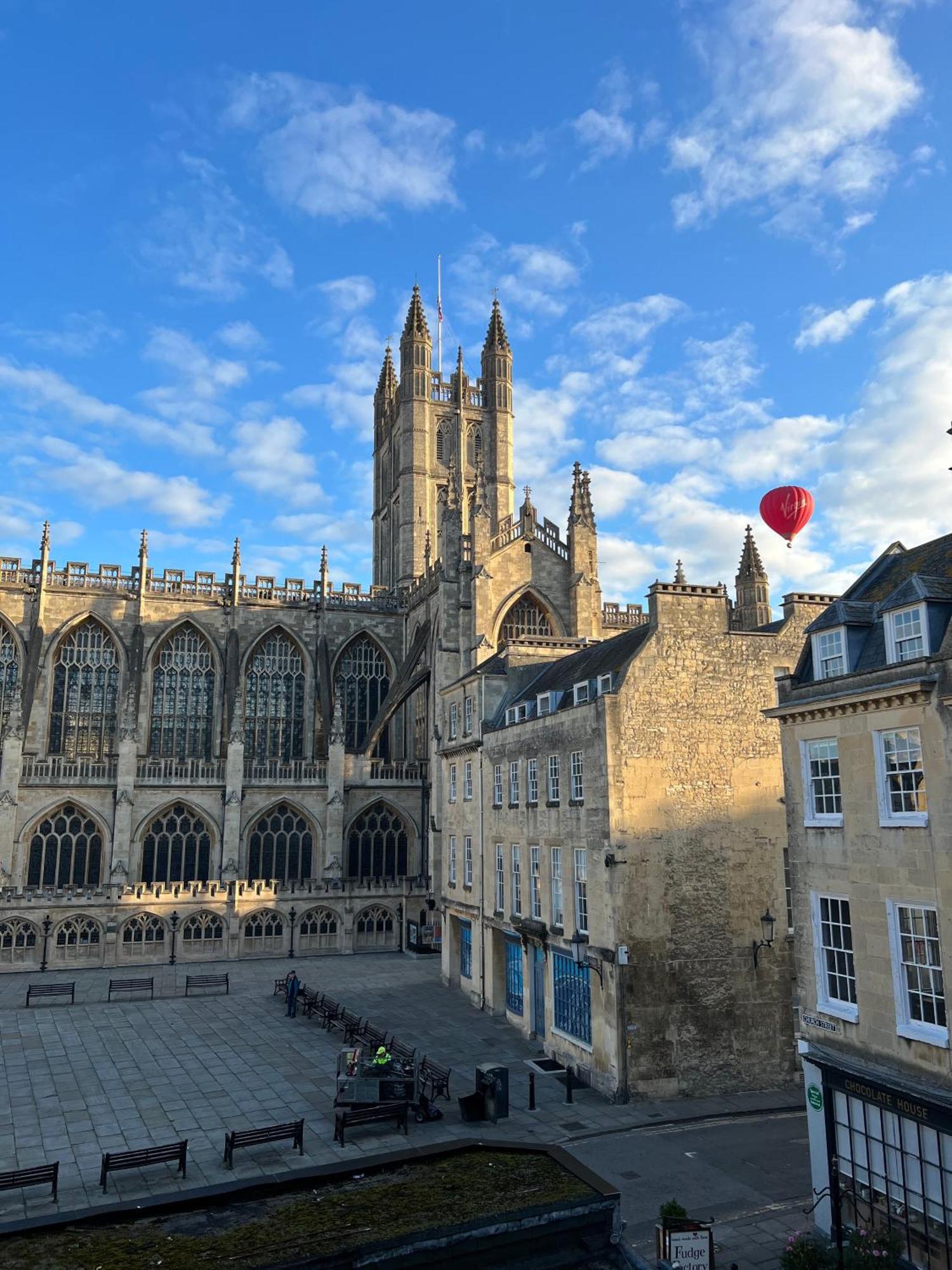 Flat In The Heart Of With Stunning Views Apartment Bath