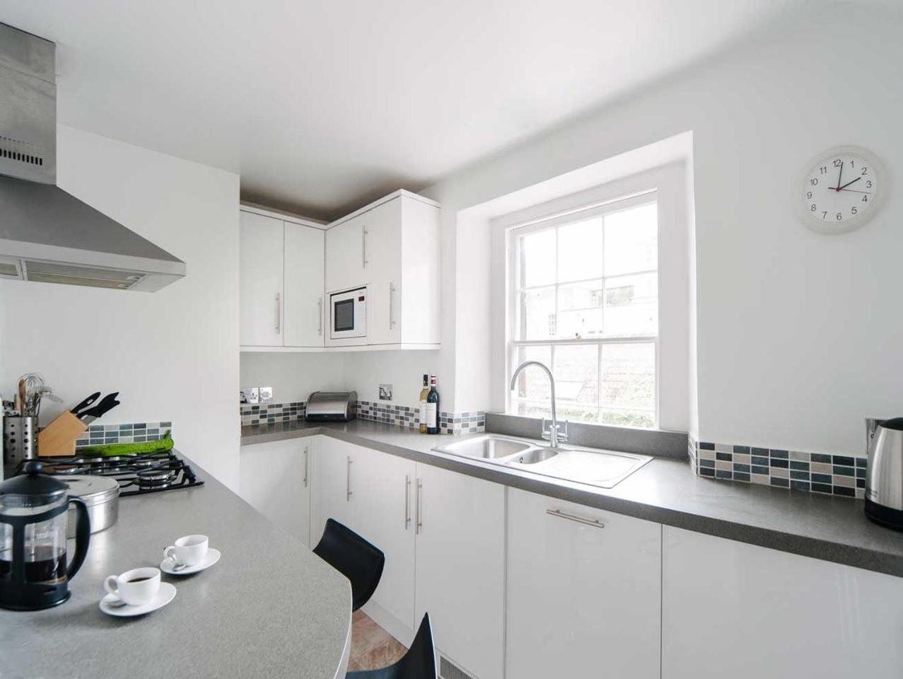 Stylish Three Bedroom In Heart Of *