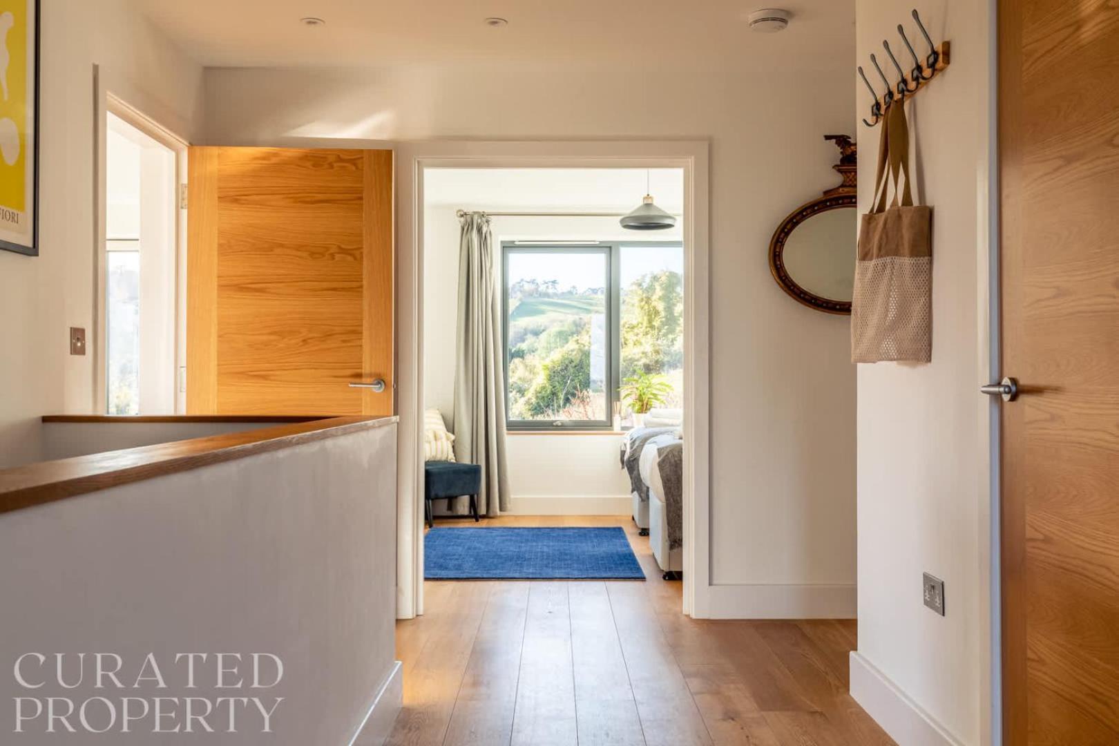Stunning 5 Bedroom With Garden & Panoramic Views! Holiday home *