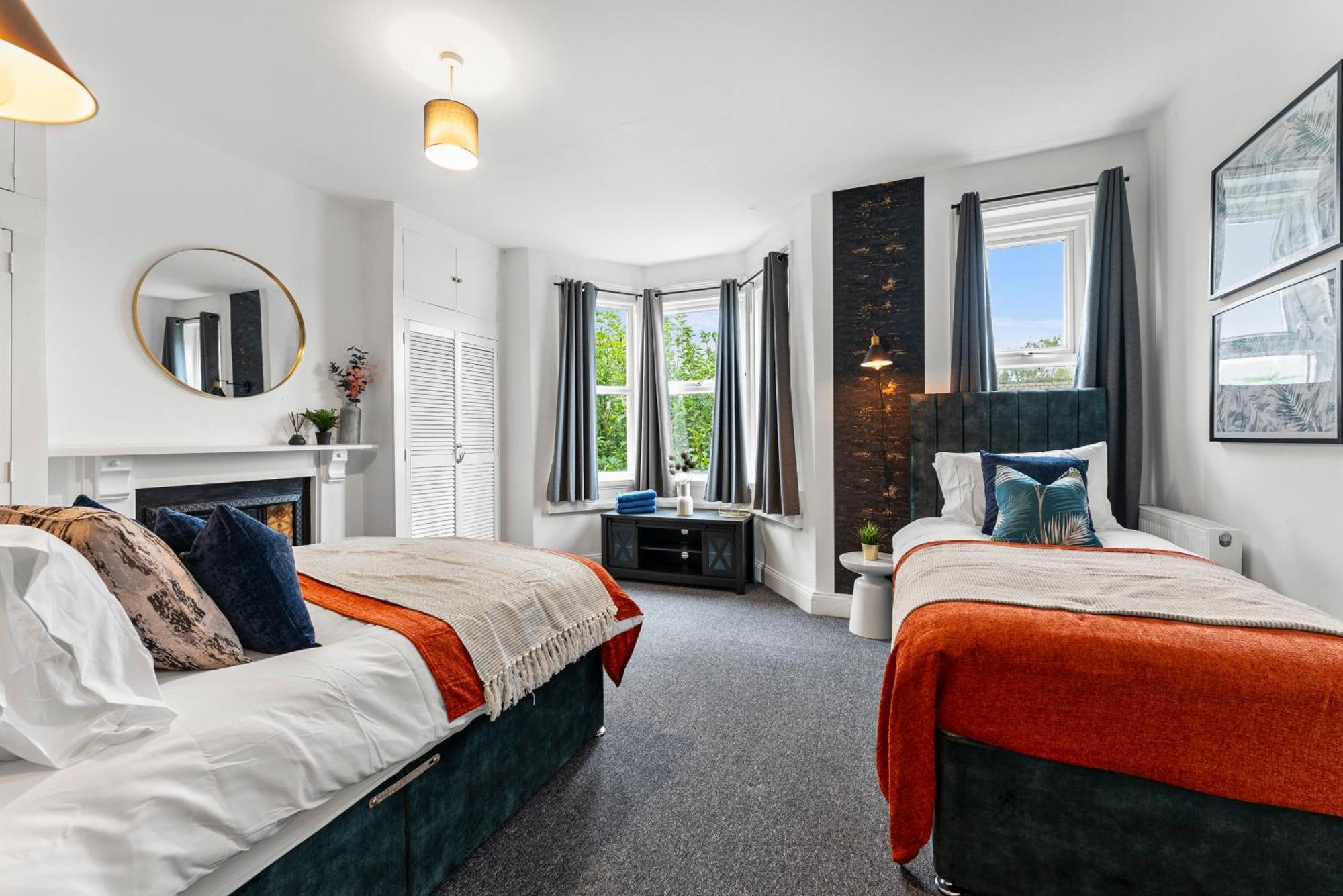 The Artists House In Central Bath - Sleeps 11 *
