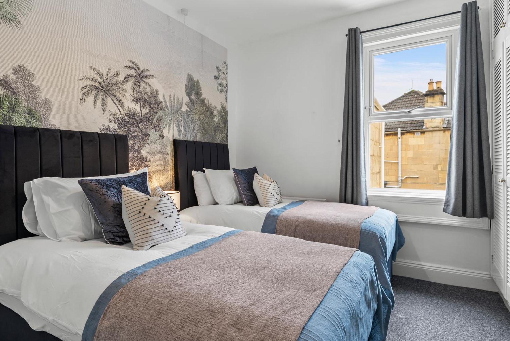 The Artists House In Central Bath - Sleeps 11 Bath