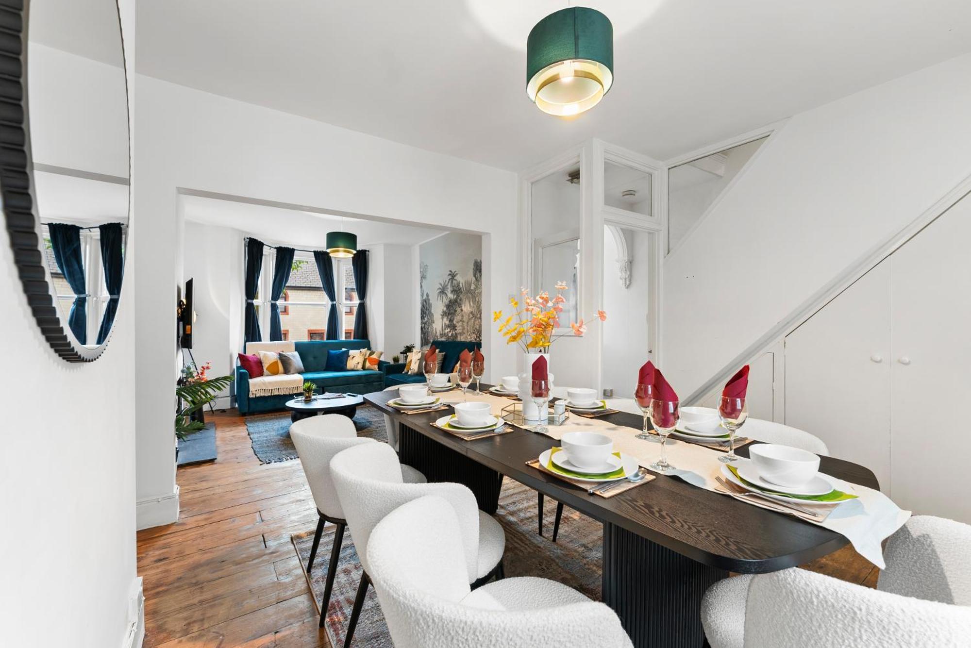 Holiday home The Artists House In Central Bath - Sleeps 11 *
