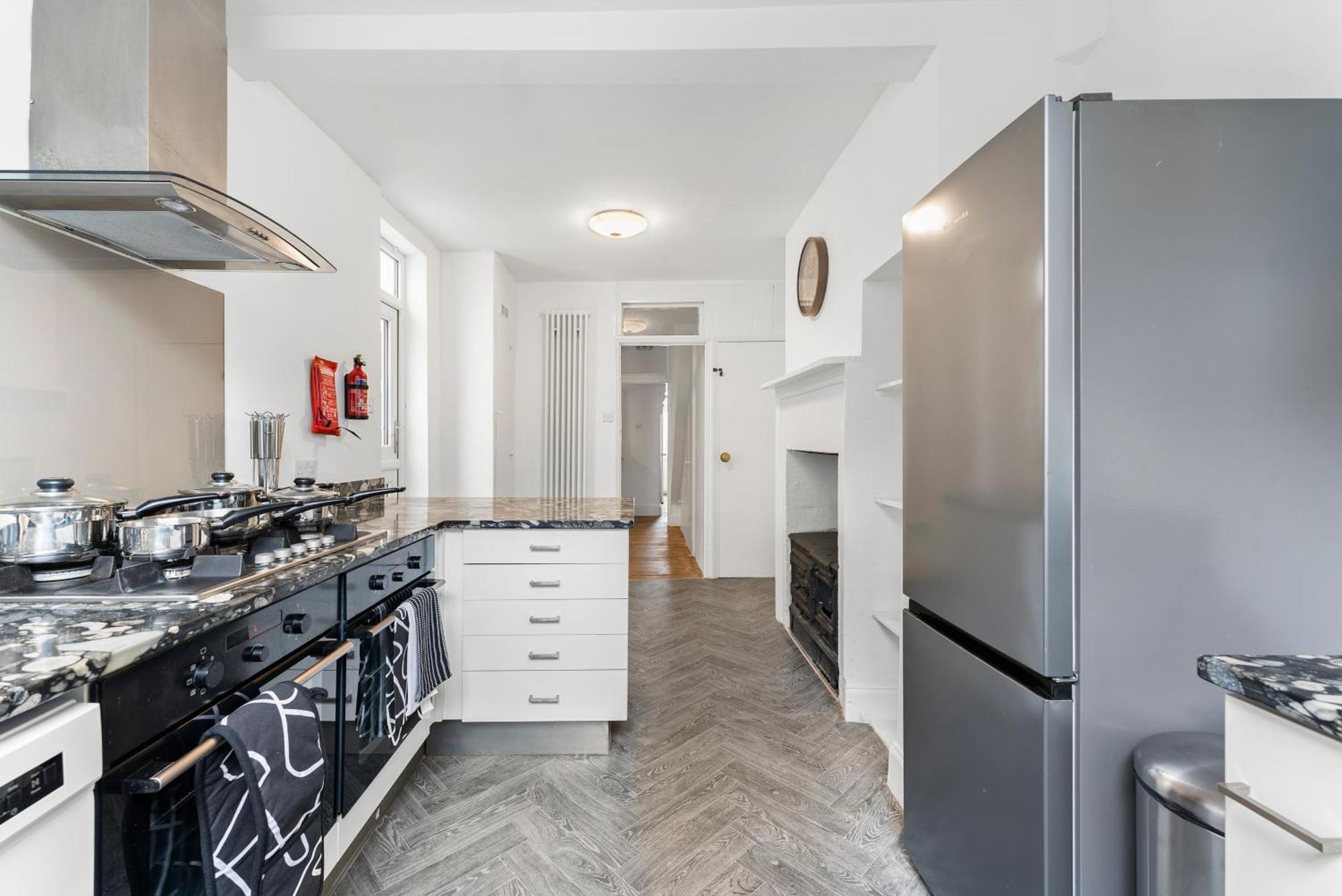 The Artists House In Central Bath - Sleeps 11