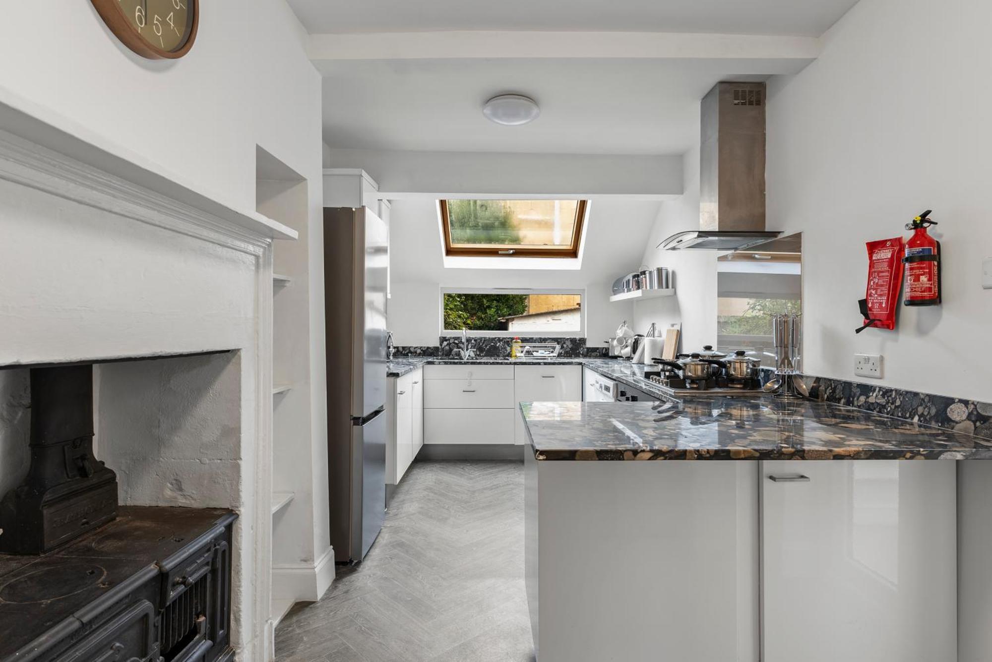 The Artists House In Central Bath - Sleeps 11