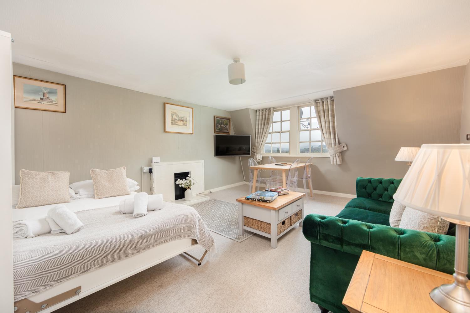 Lovely Georgian Loft In The Very Centre Of Bath